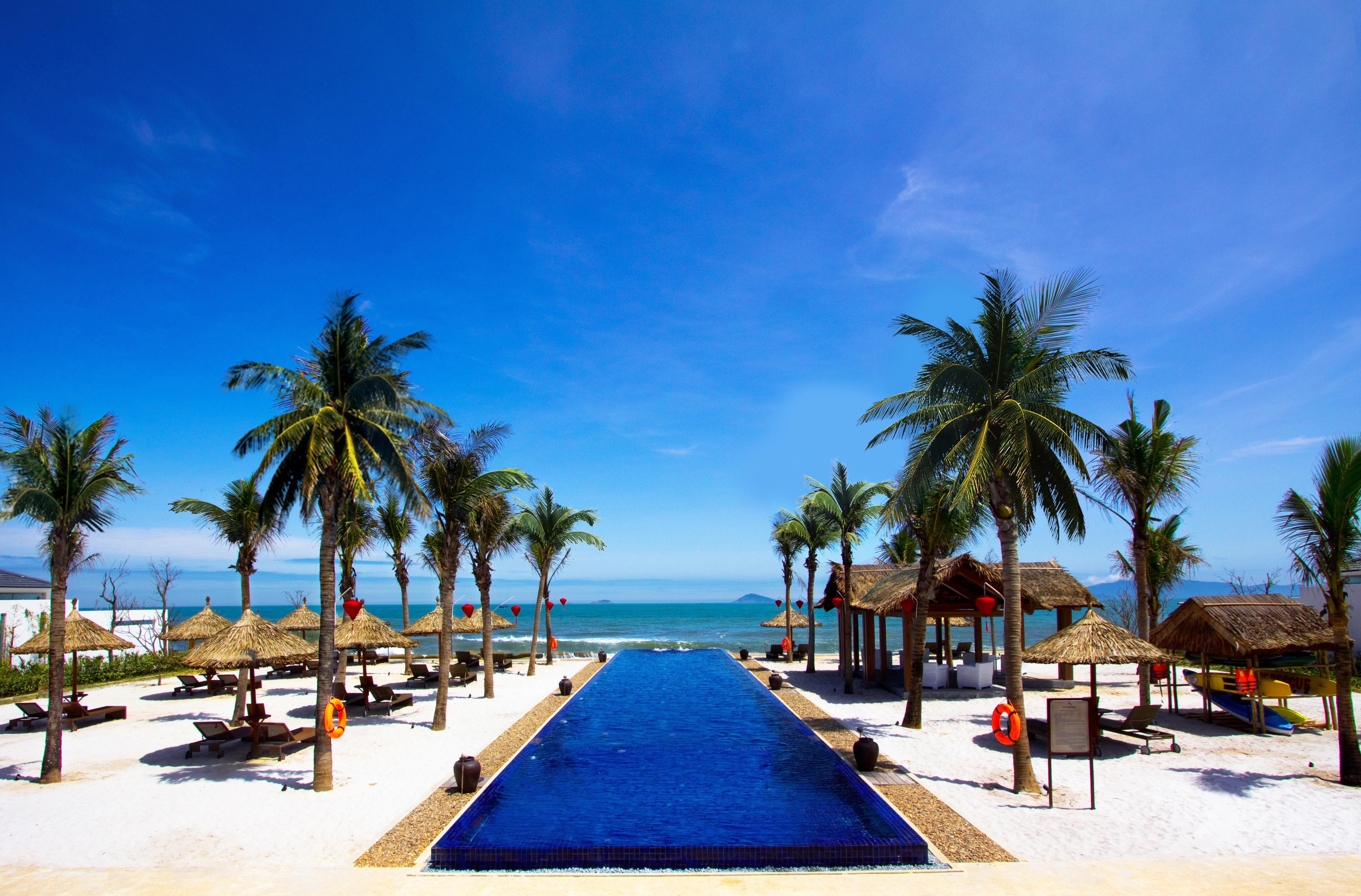 Sunrise Premium Resort & Spa Hoi An Exterior photo