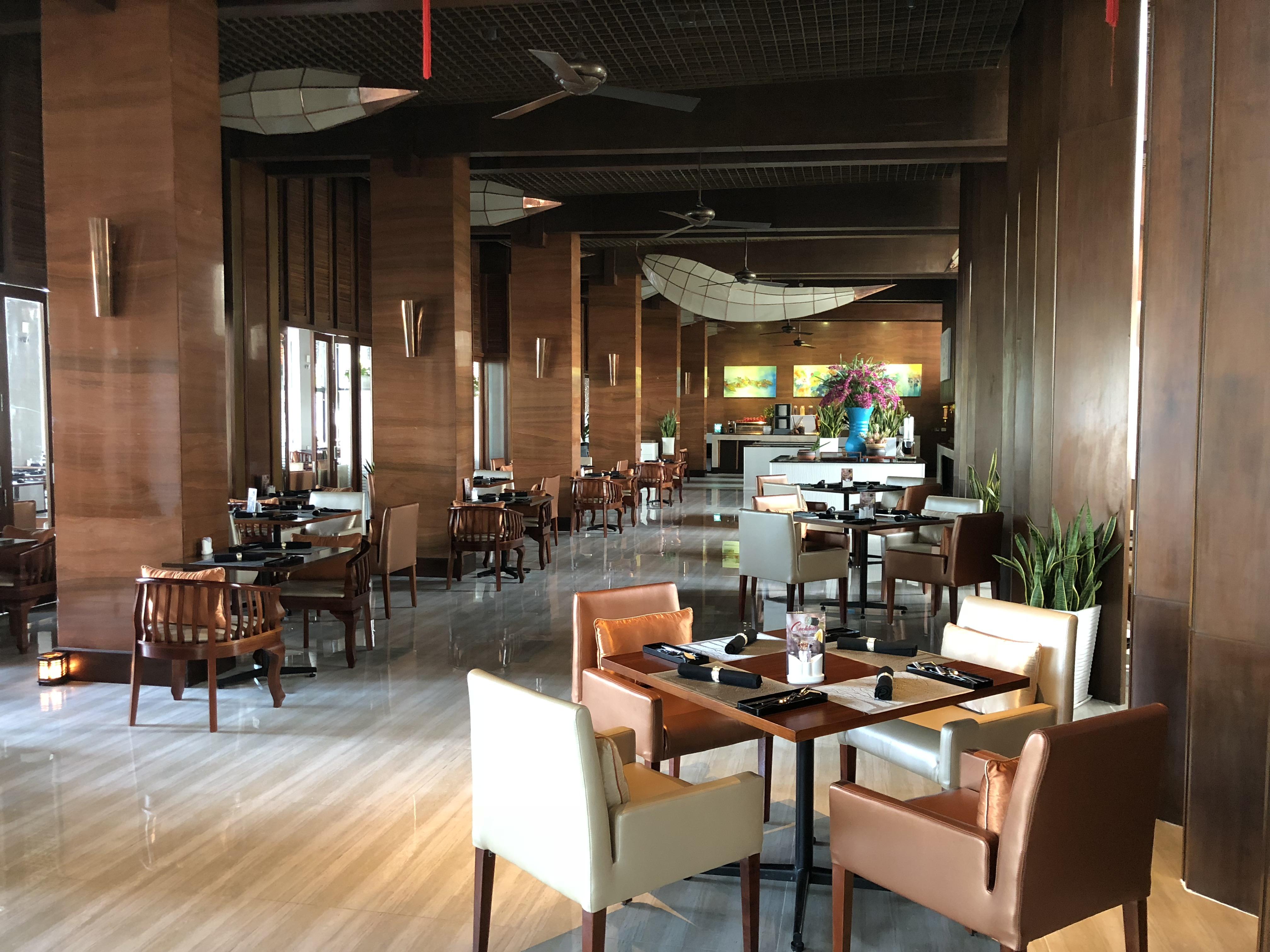 Sunrise Premium Resort & Spa Hoi An Exterior photo