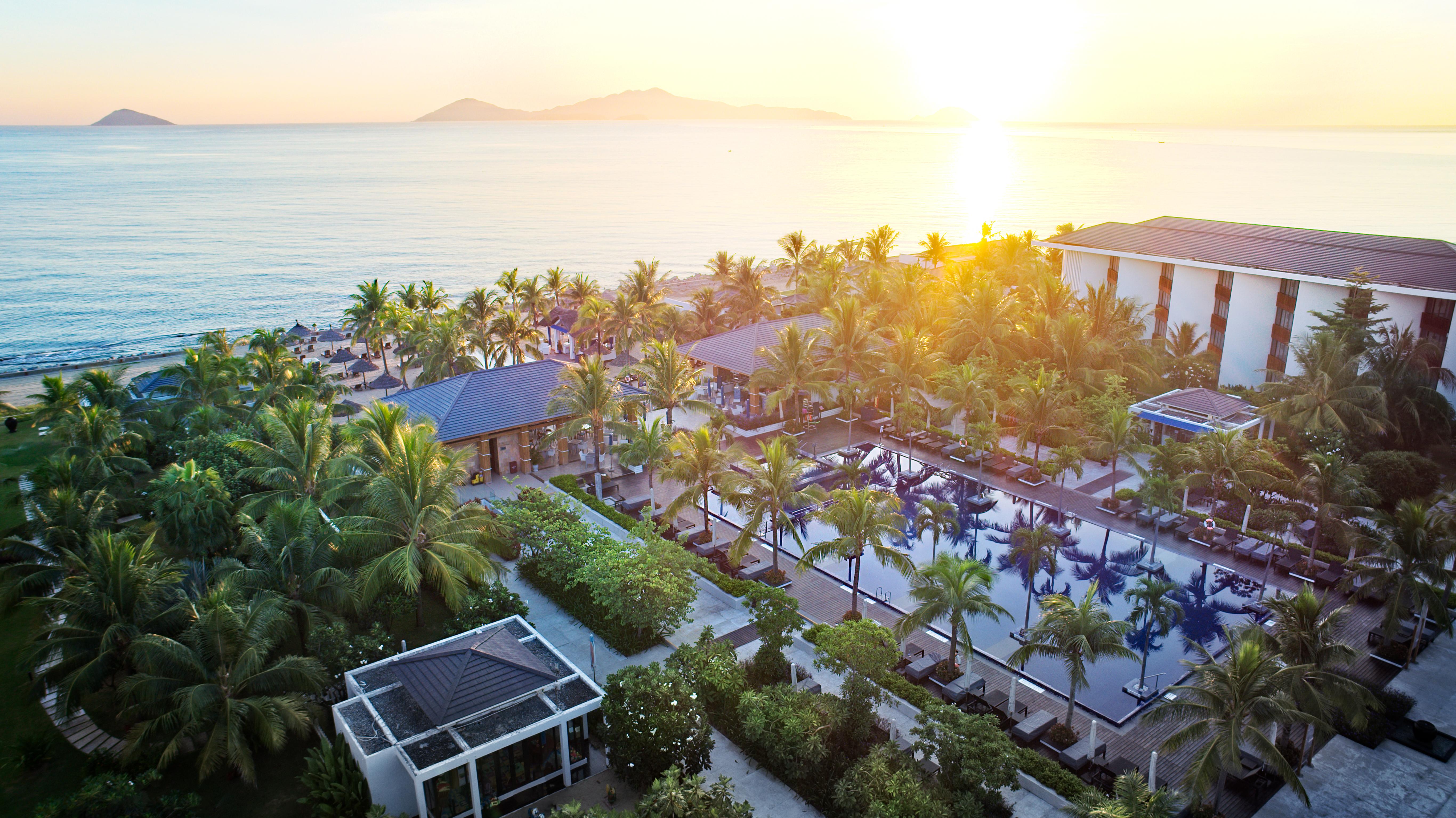 Sunrise Premium Resort & Spa Hoi An Exterior photo