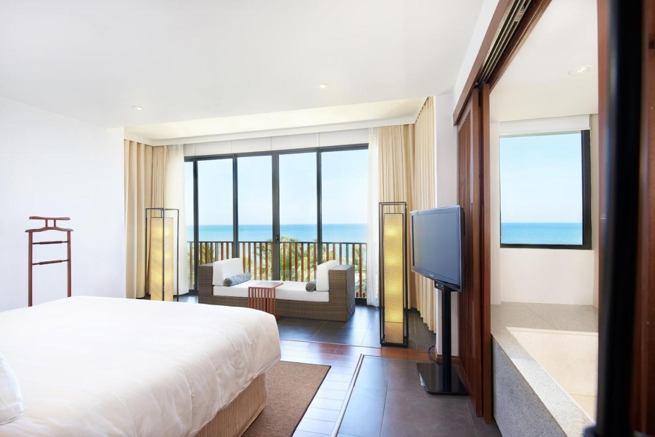 Sunrise Premium Resort & Spa Hoi An Exterior photo
